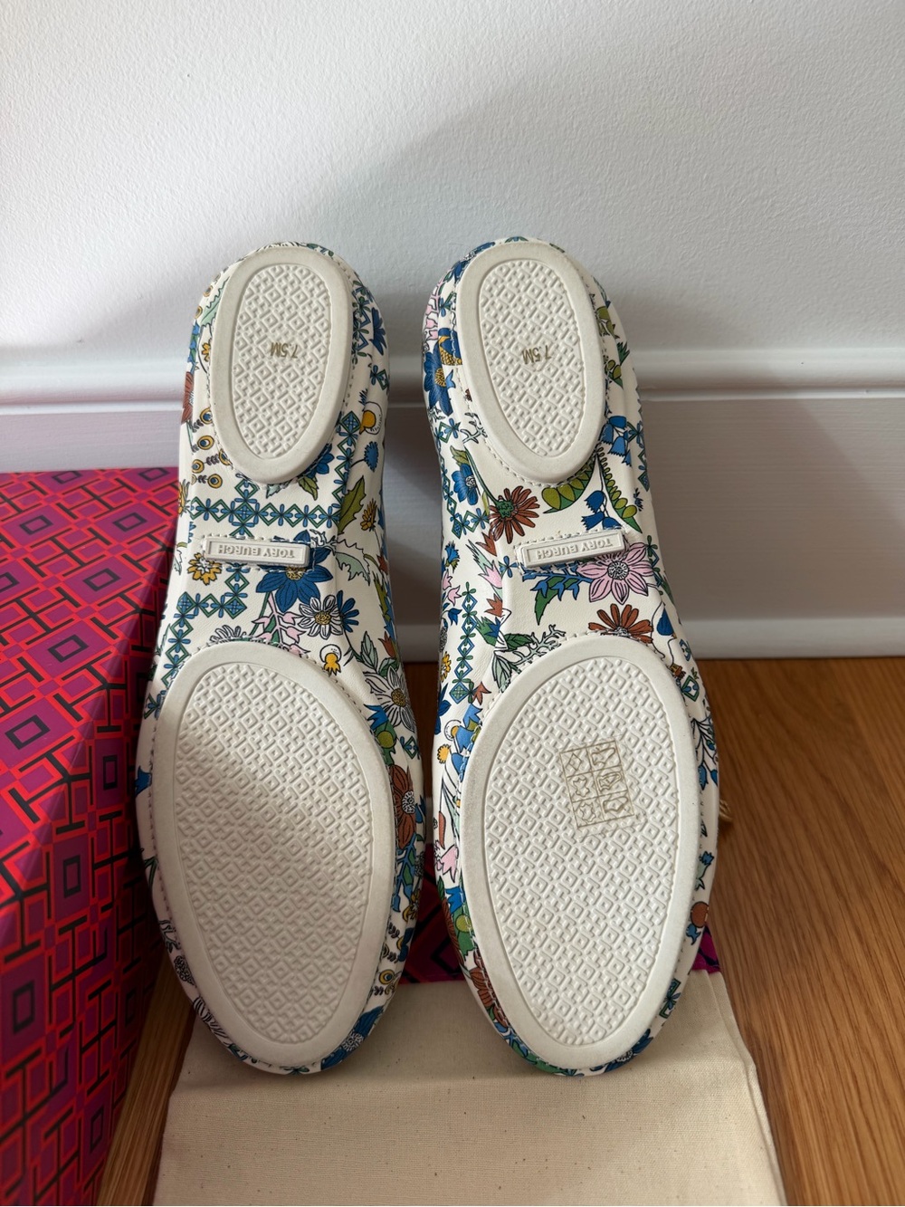 Tory Burch Printed Leather Ballet Flats - Picture 5 of 5